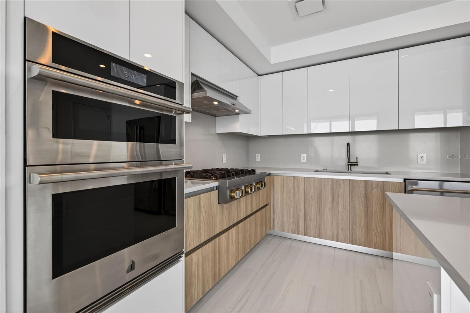 400 CENTRAL - Residential
