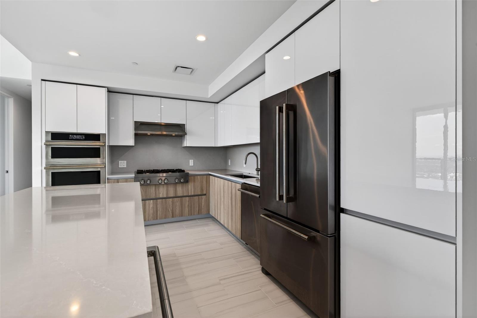 400 CENTRAL - Residential