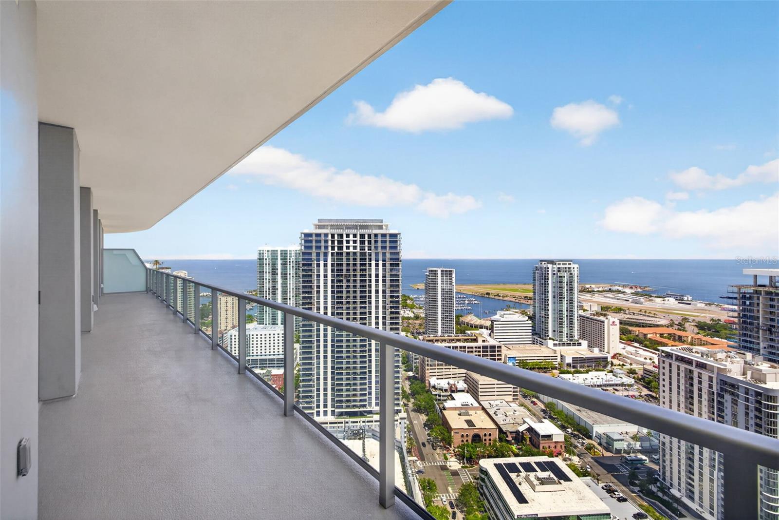 400 CENTRAL - Residential