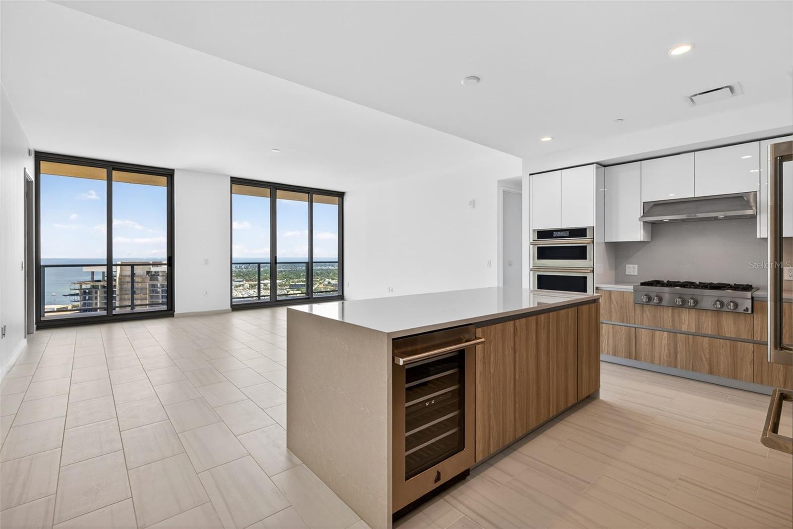 400 CENTRAL - Residential