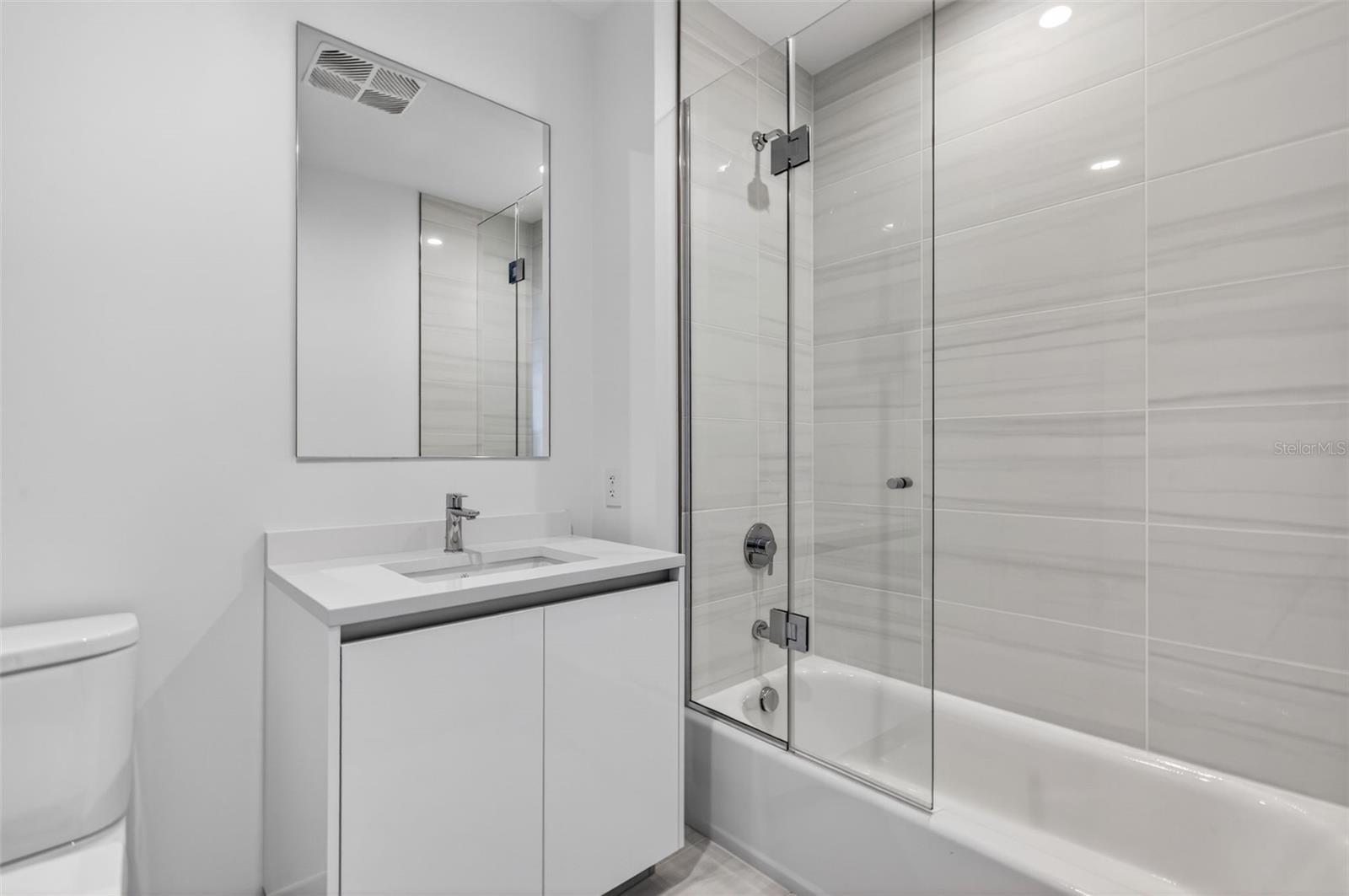 400 CENTRAL - Residential
