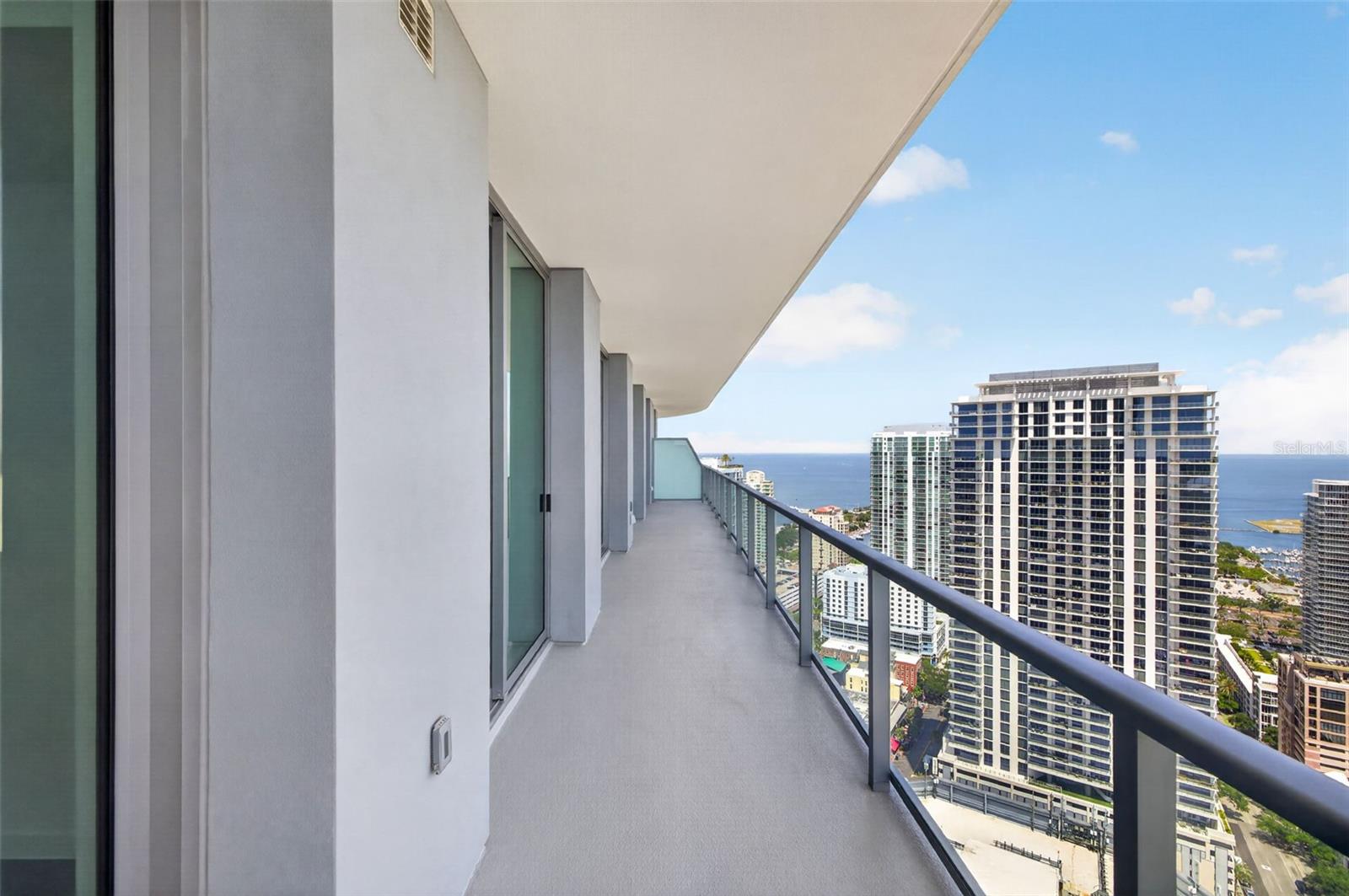 400 CENTRAL - Residential