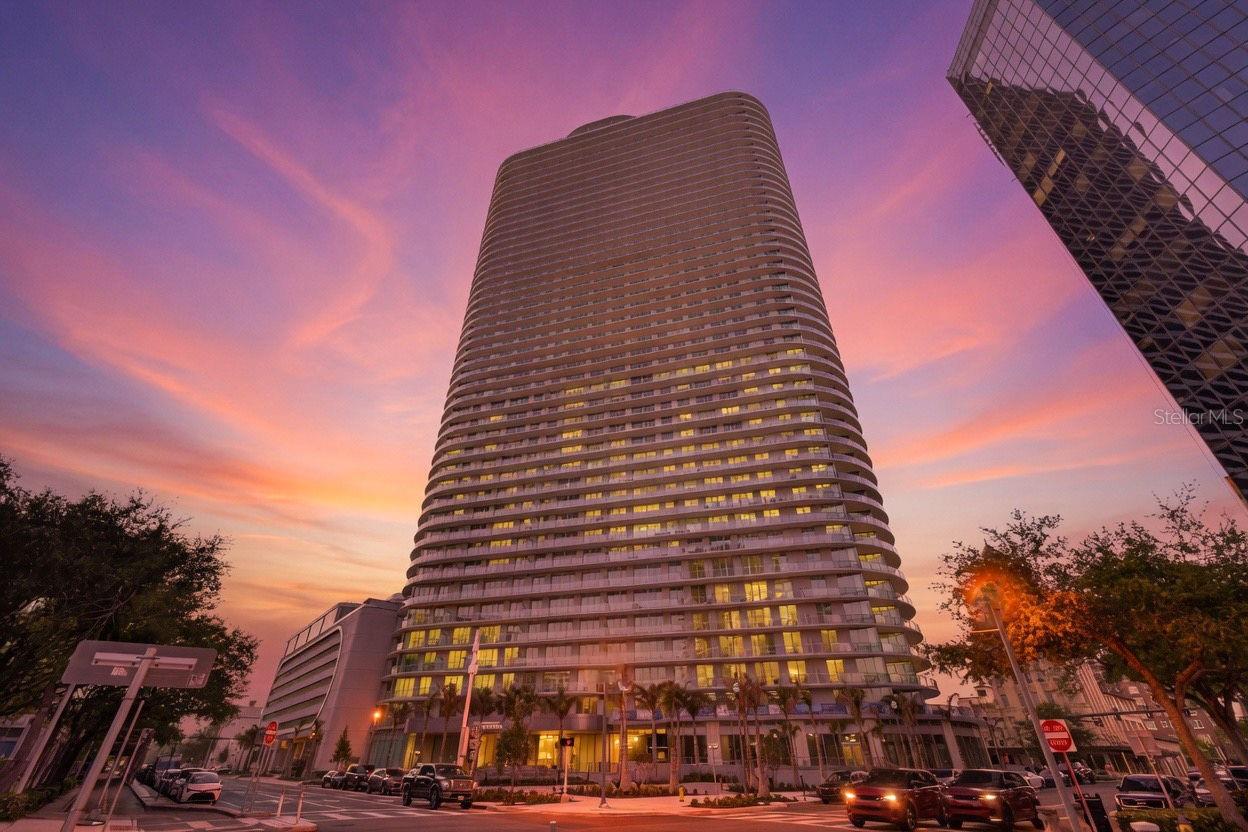 400 CENTRAL - Residential