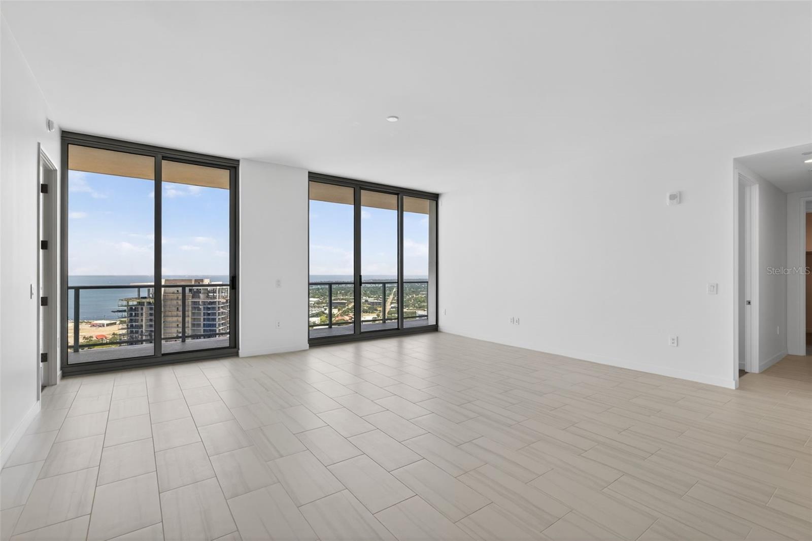 400 CENTRAL - Residential