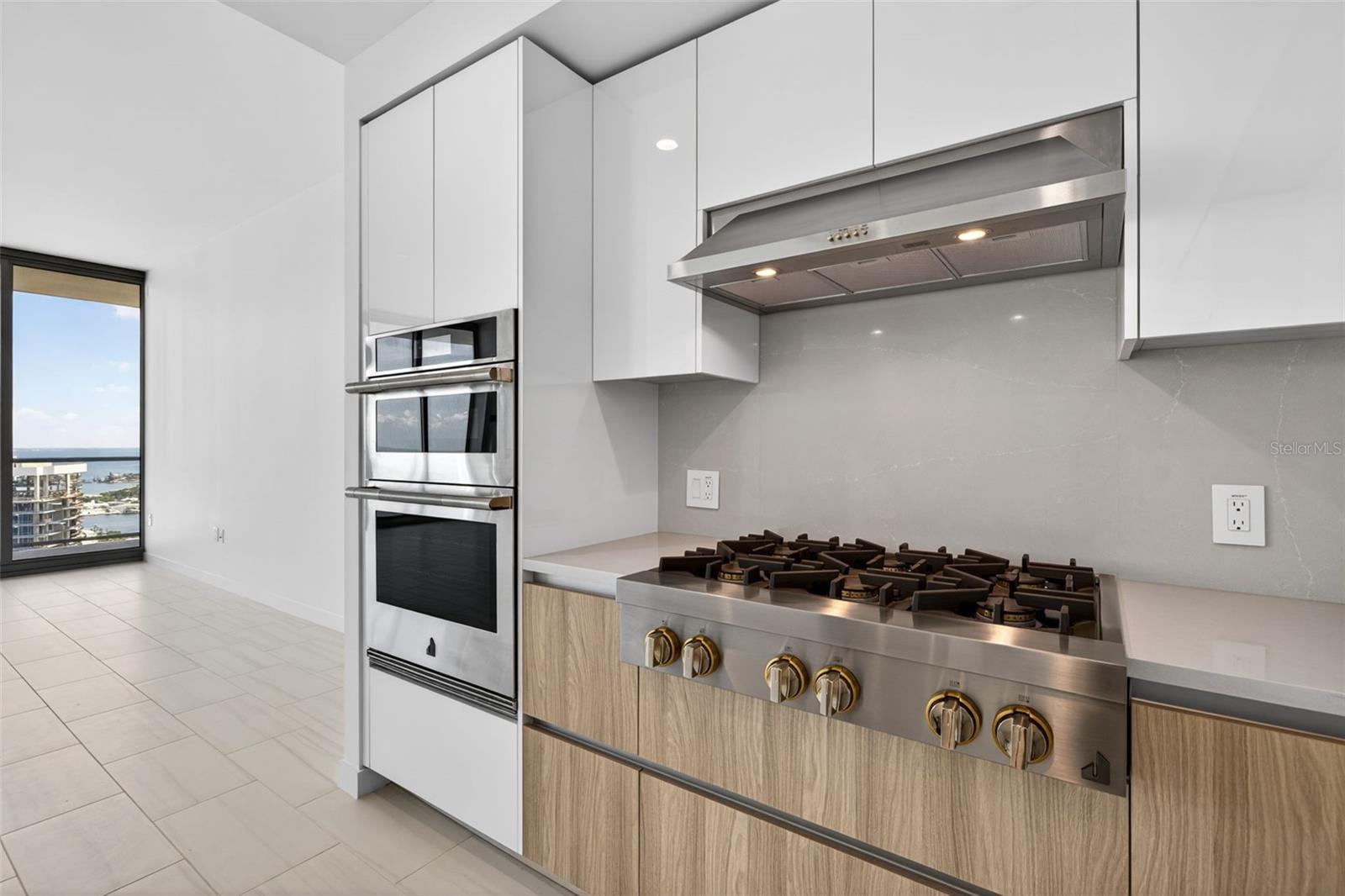 400 CENTRAL - Residential