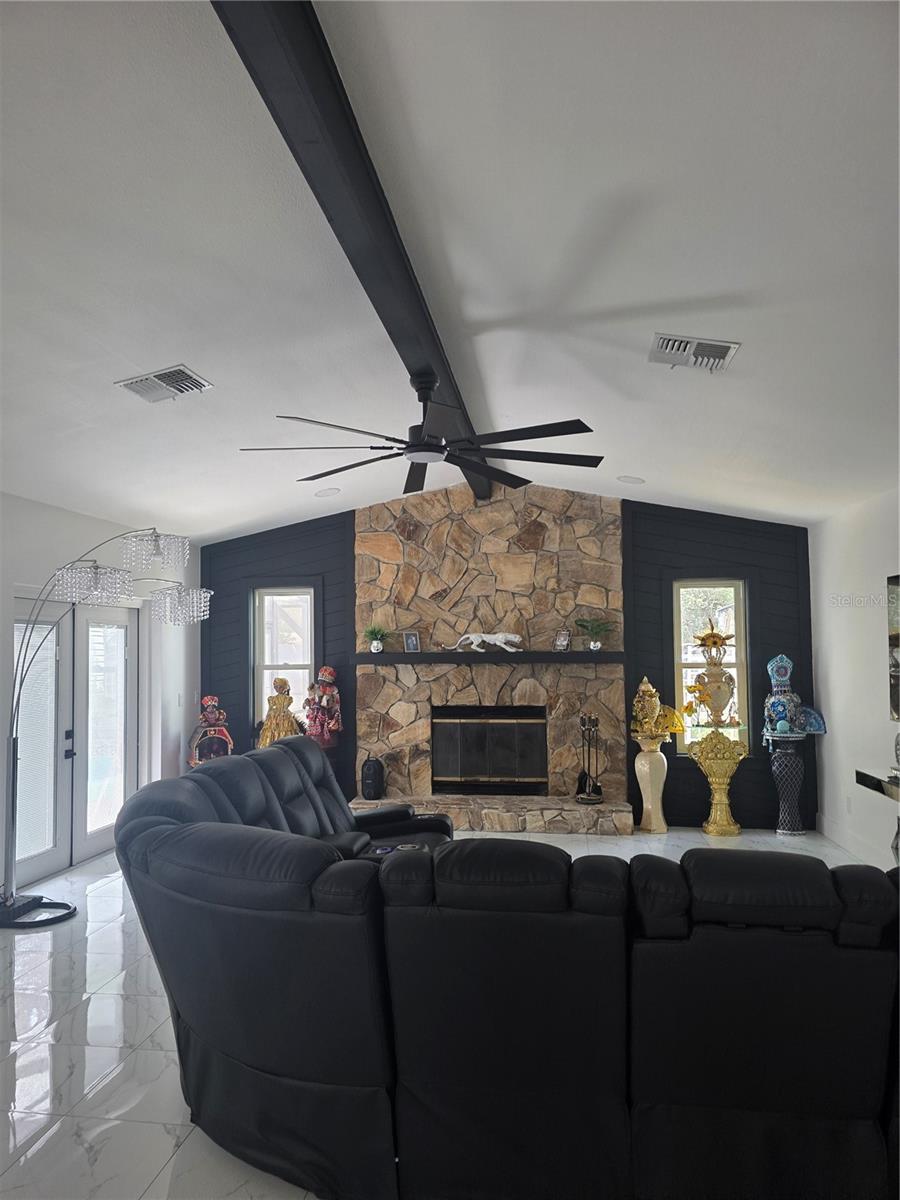 SPRING HILL - Residential