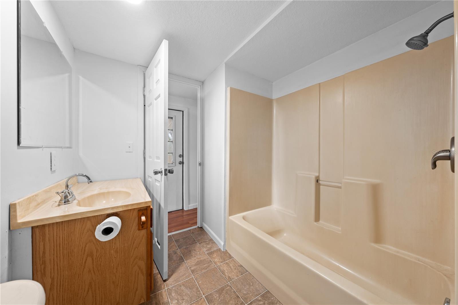 LAKE MARIAN HLNDS UN 4 - Residential