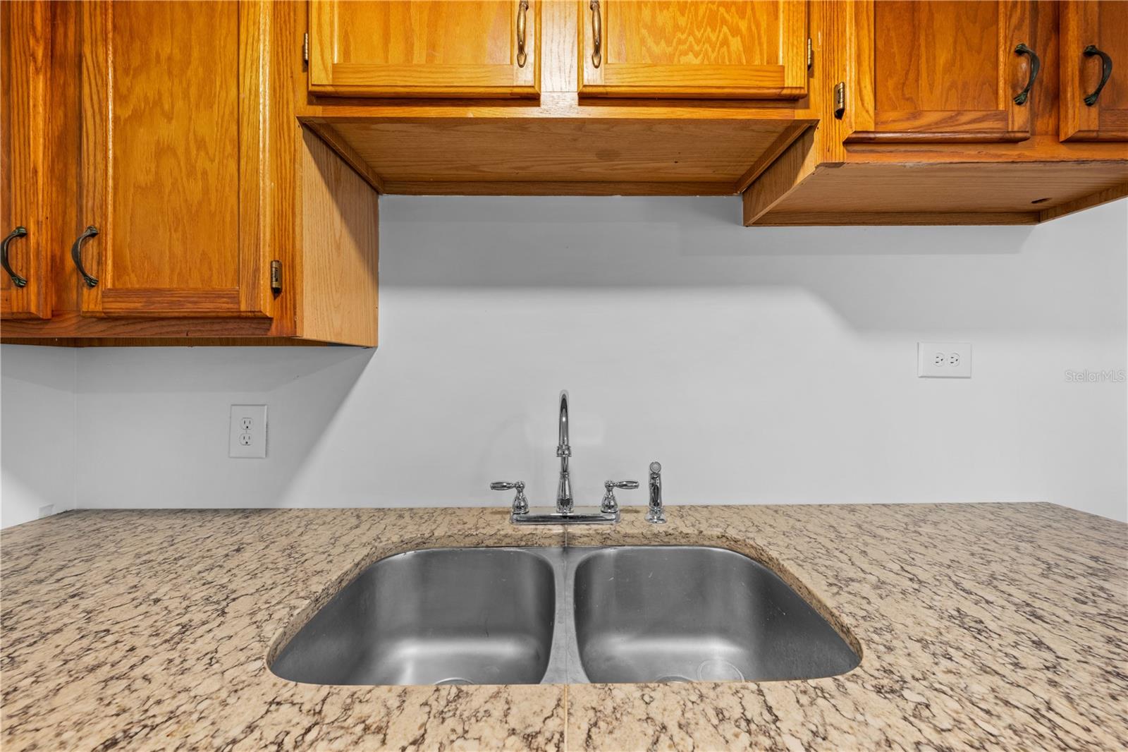 LAKE MARIAN HLNDS UN 4 - Residential