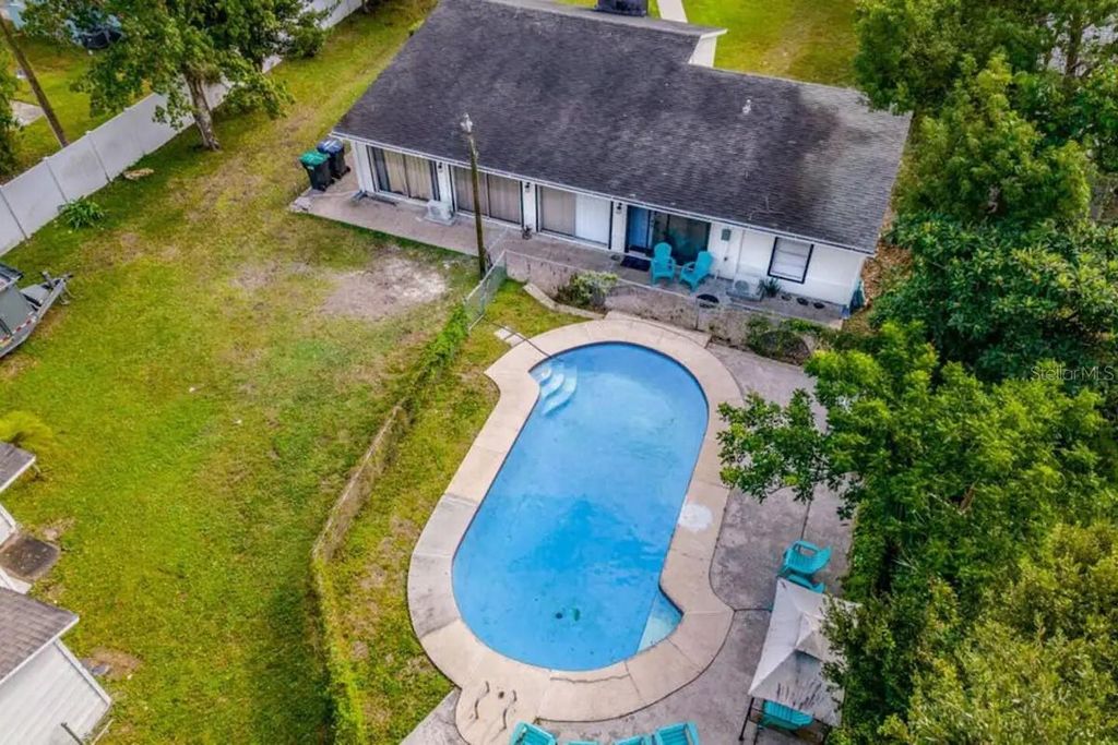 Photo of 2301 Carlton Drive, Orlando, FL 32806 (MLS # O6381659)