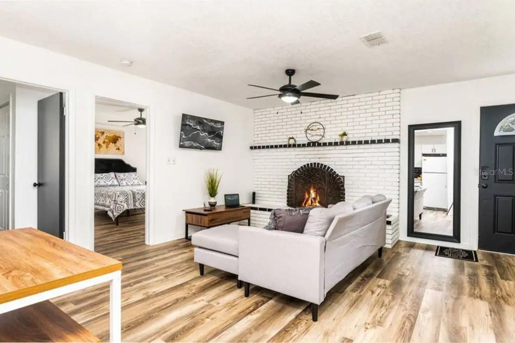 Photo of 2301 Carlton Drive, Orlando, FL 32806 (MLS # O6381659)