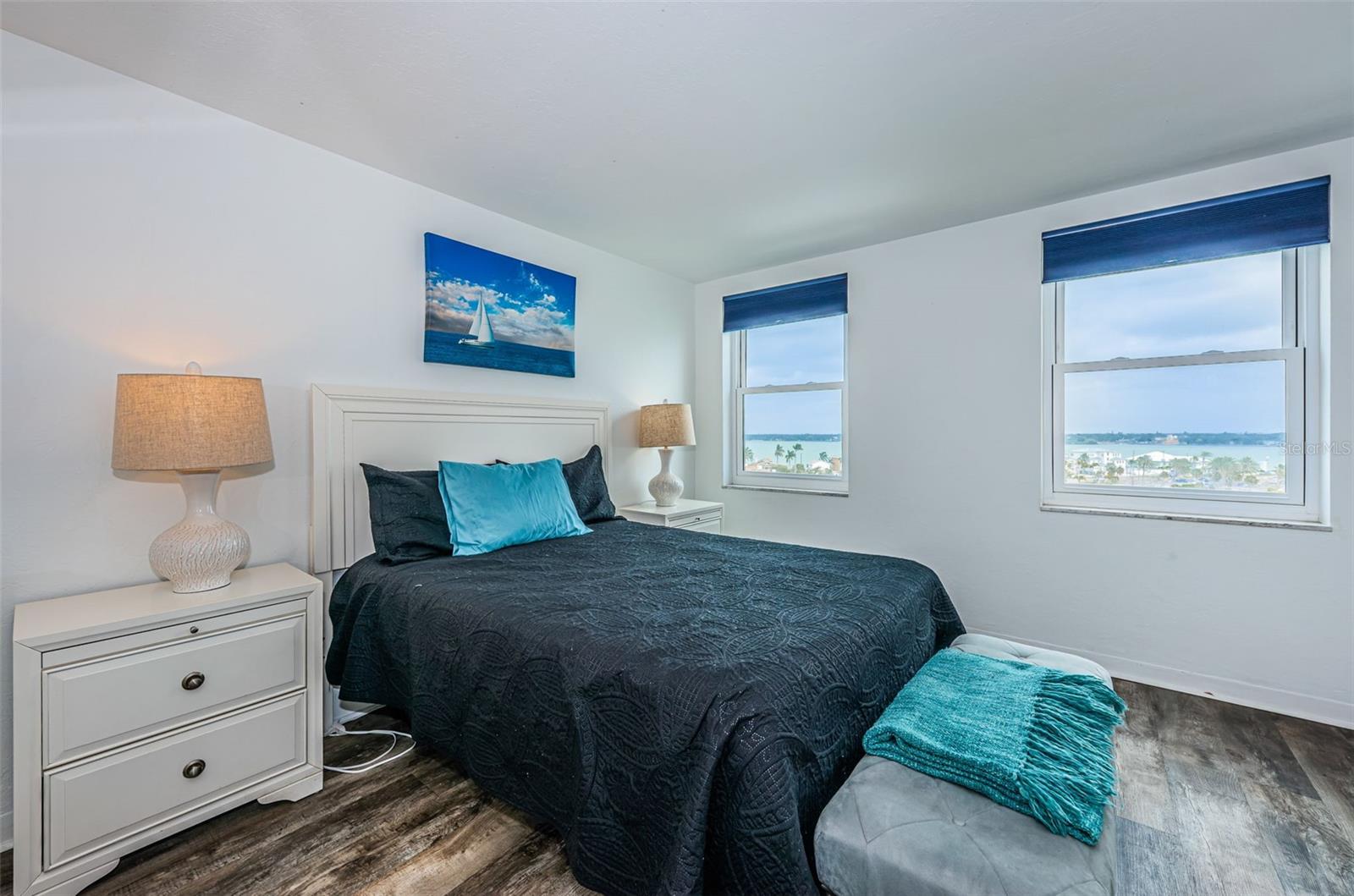 PARADISE ISLAND TOWERS CONDO - Residential