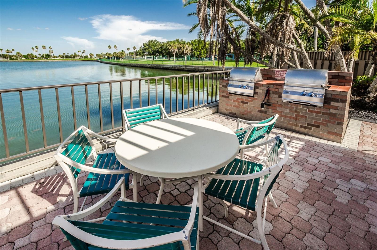PARADISE ISLAND TOWERS CONDO - Residential