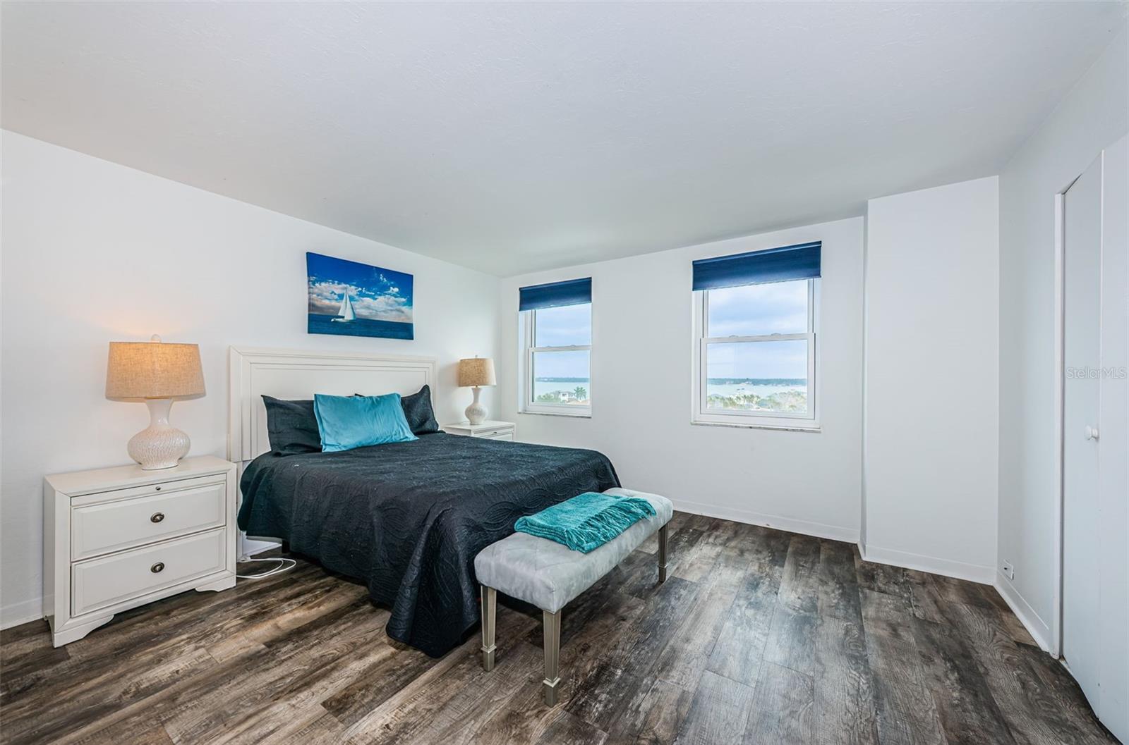 PARADISE ISLAND TOWERS CONDO - Residential