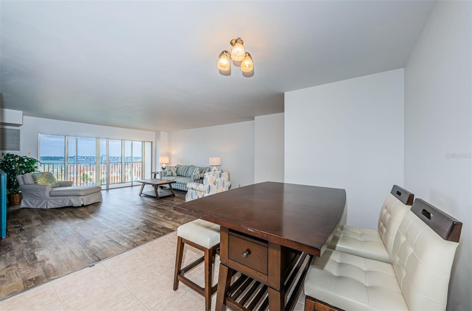 PARADISE ISLAND TOWERS CONDO - Residential