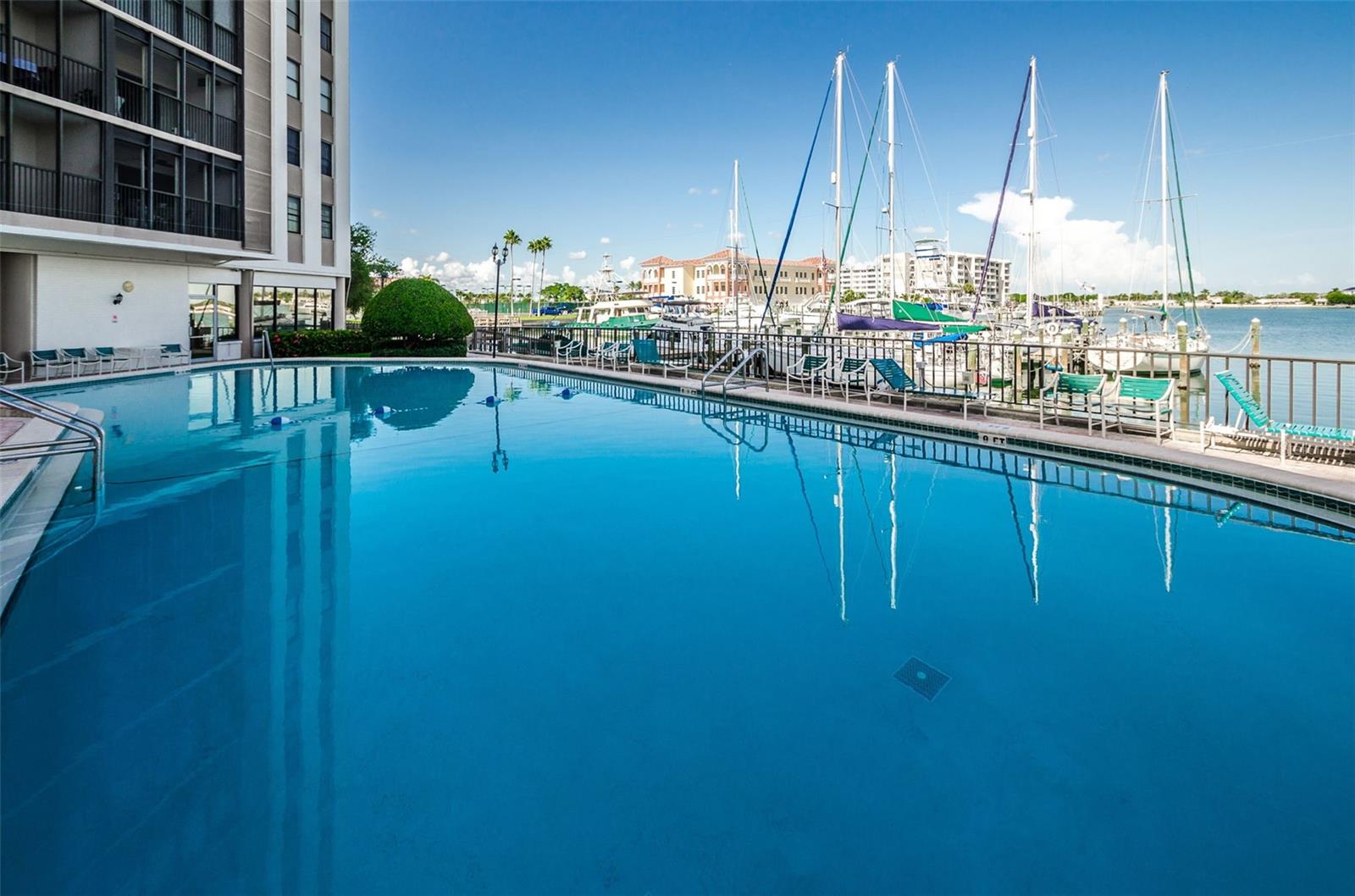 PARADISE ISLAND TOWERS CONDO - Residential