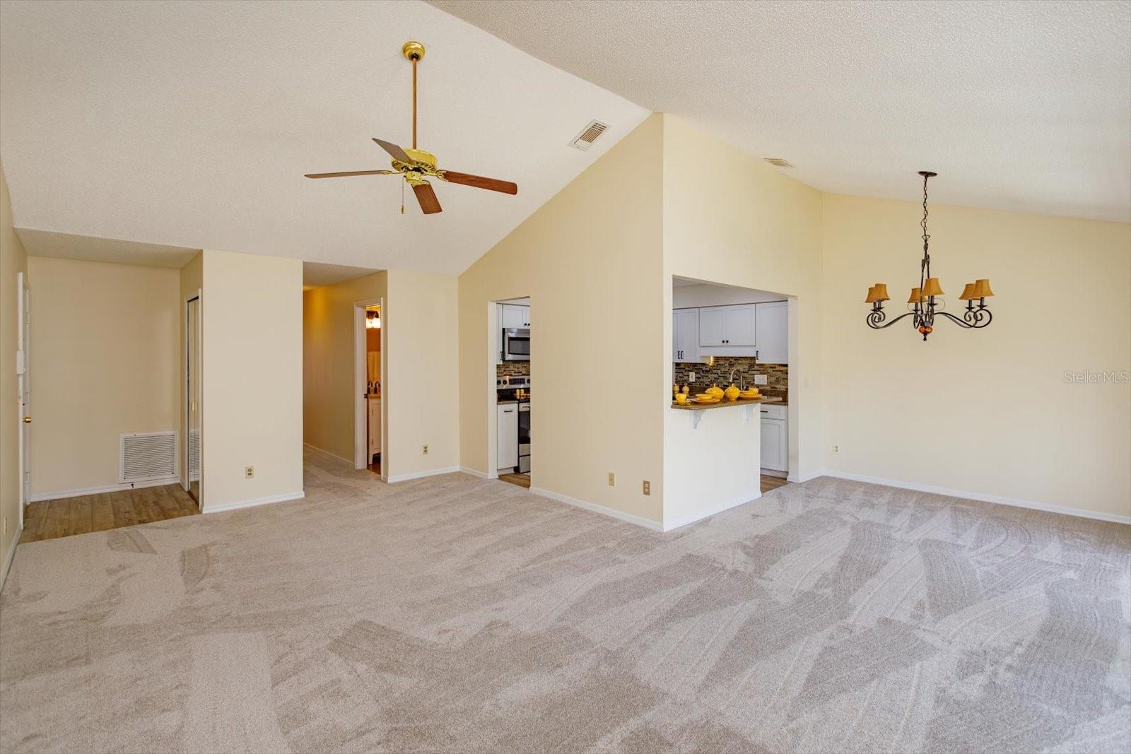 COACH HOMES AT MARINERS VILLAGE - Residential