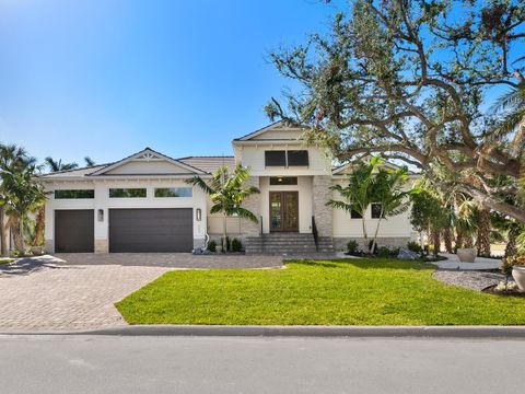 A home in SIESTA KEY