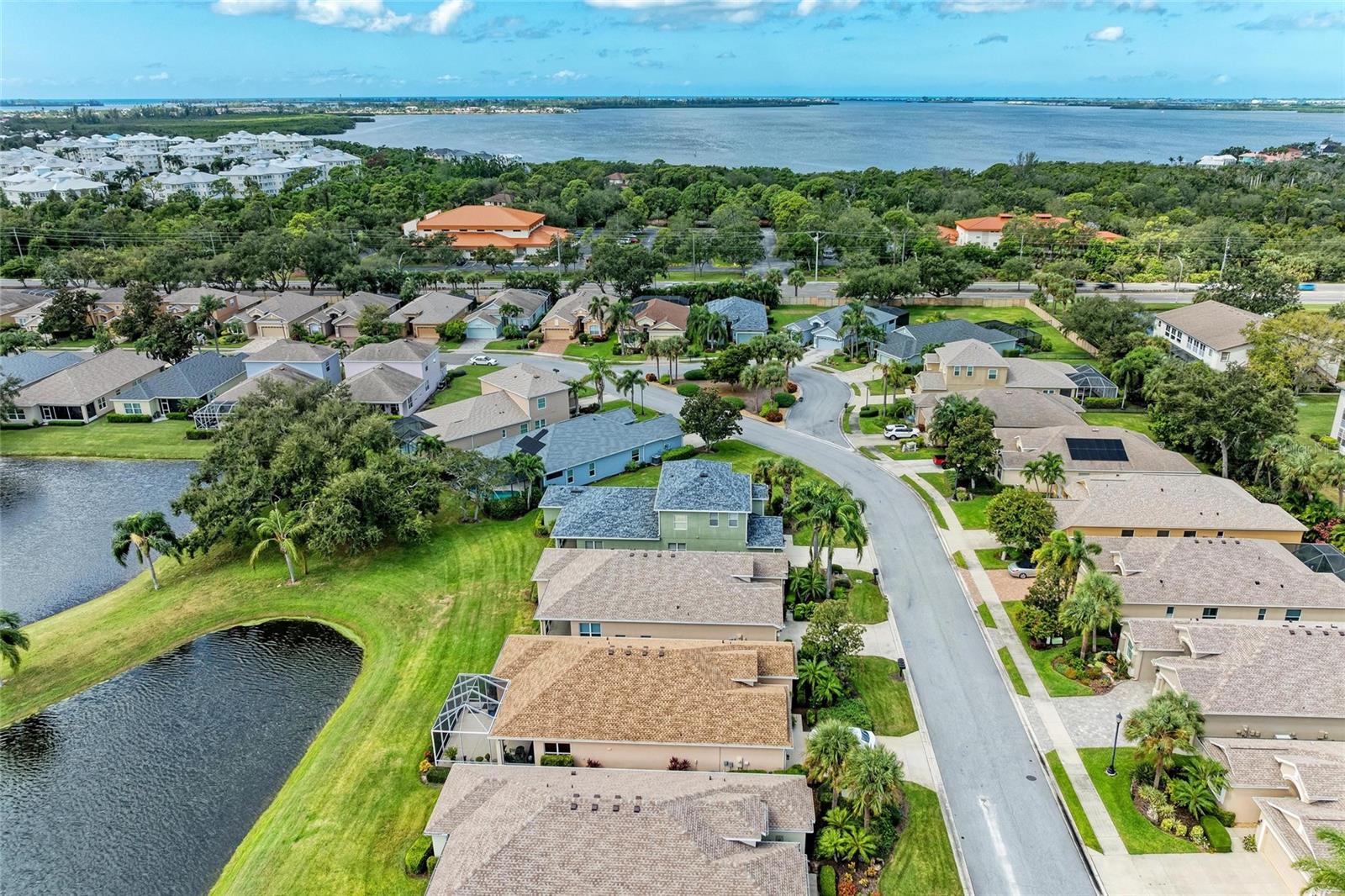 PALMA SOLA TRACE - Residential