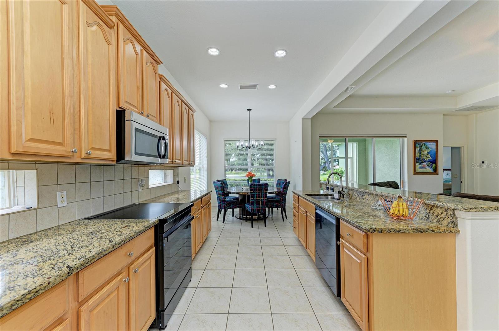 PALMA SOLA TRACE - Residential