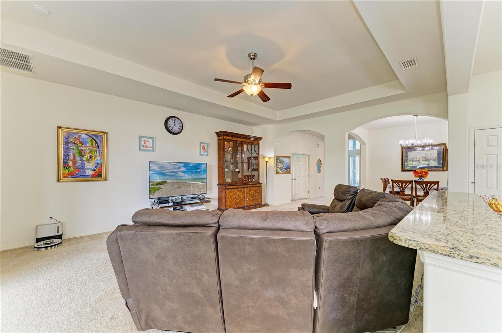 PALMA SOLA TRACE - Residential