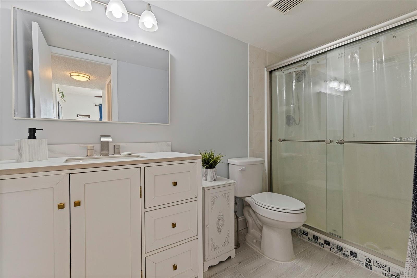 CARROLLBROOK LAKESIDE CONDOMIN - Residential