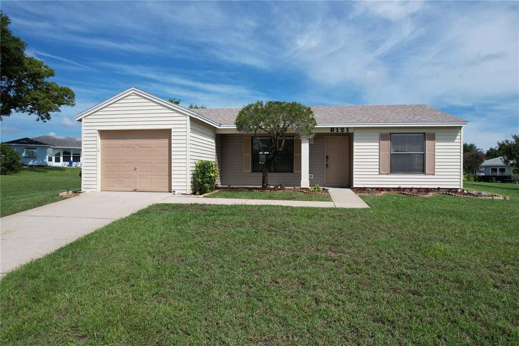 Photo of 6121 Kittiwake Drive, Lakeland, FL 33809 (MLS # L4963013)