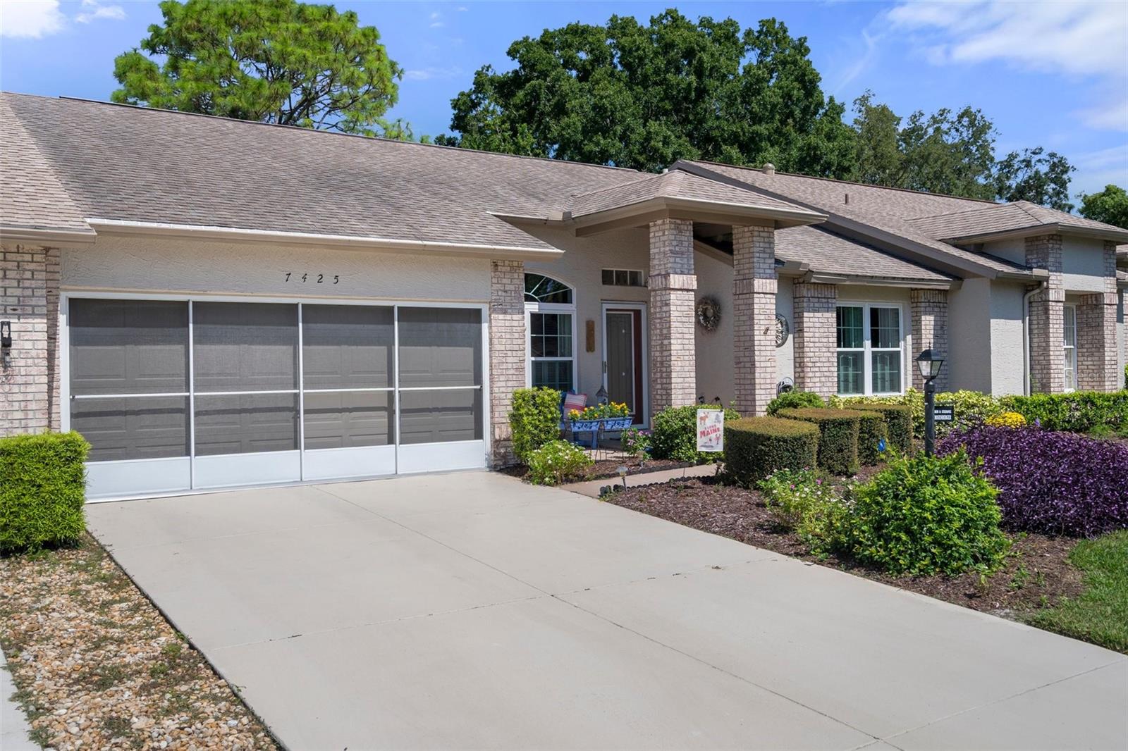 7425 BAYWOOD FOREST CIRCLE