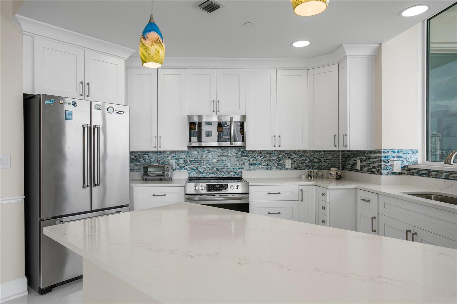 THE PLAZA HARBOUR ISLAND A CON - Residential