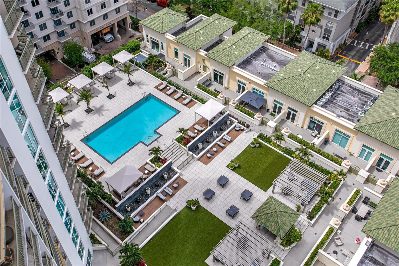 THE PLAZA HARBOUR ISLAND A CON - Residential