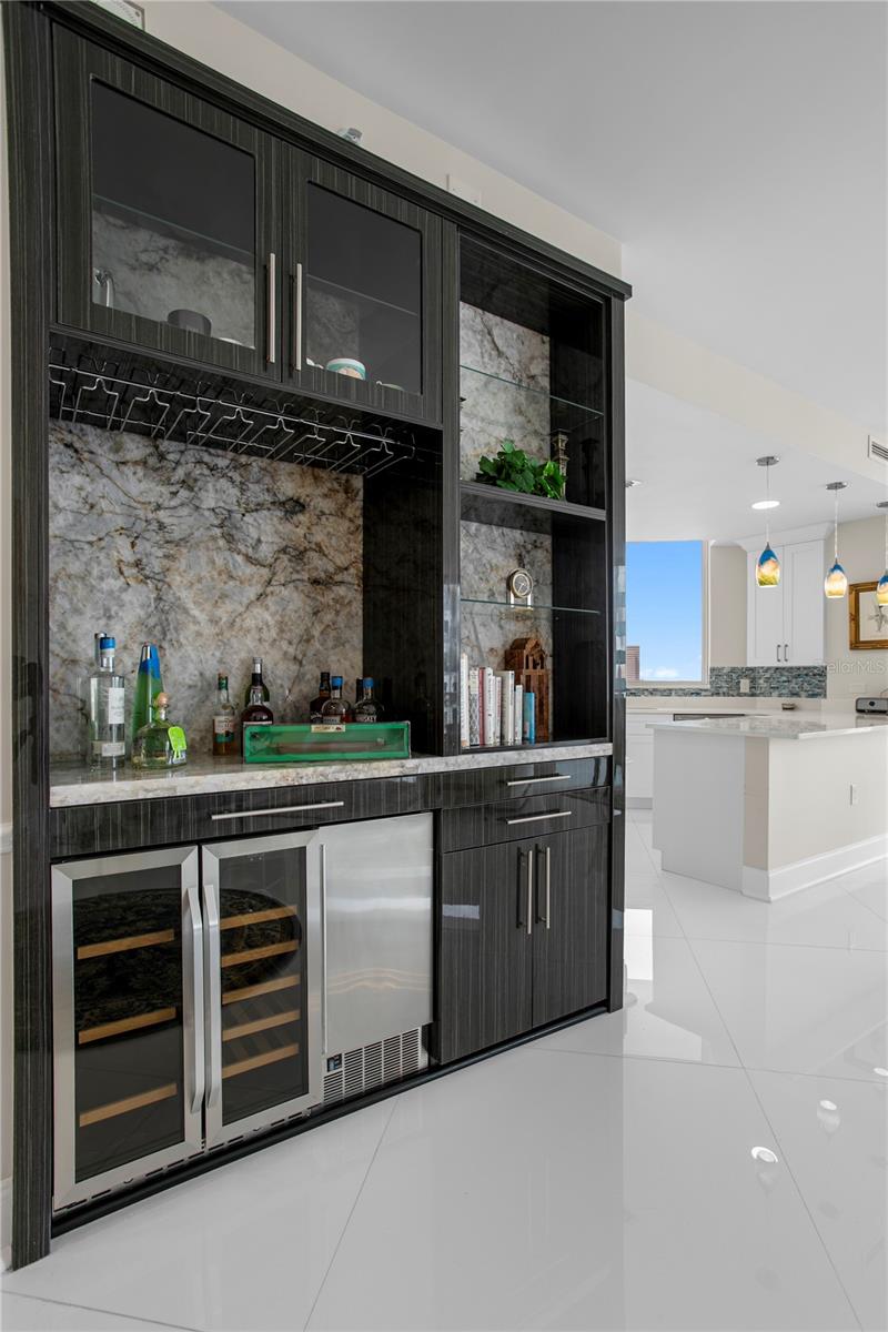 THE PLAZA HARBOUR ISLAND A CON - Residential