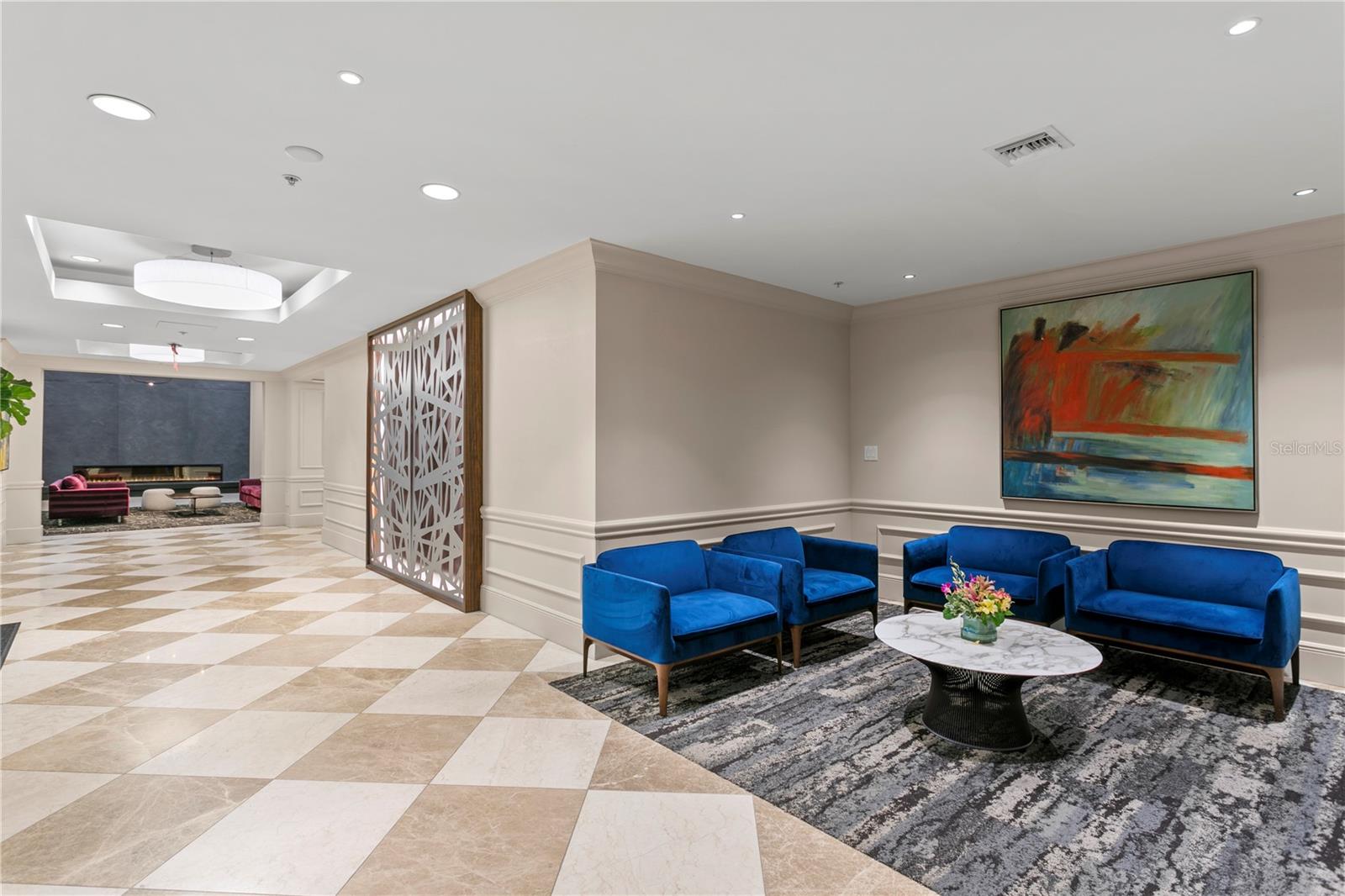 THE PLAZA HARBOUR ISLAND A CON - Residential