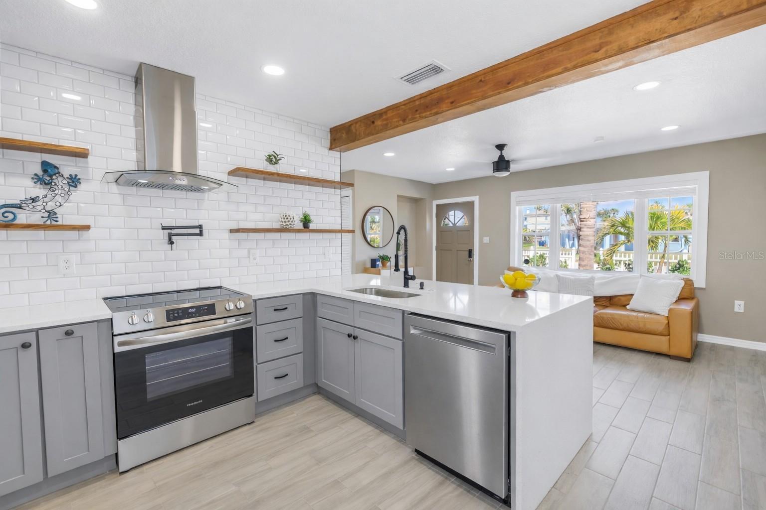 GULF SHORES 5TH ADD - Residential