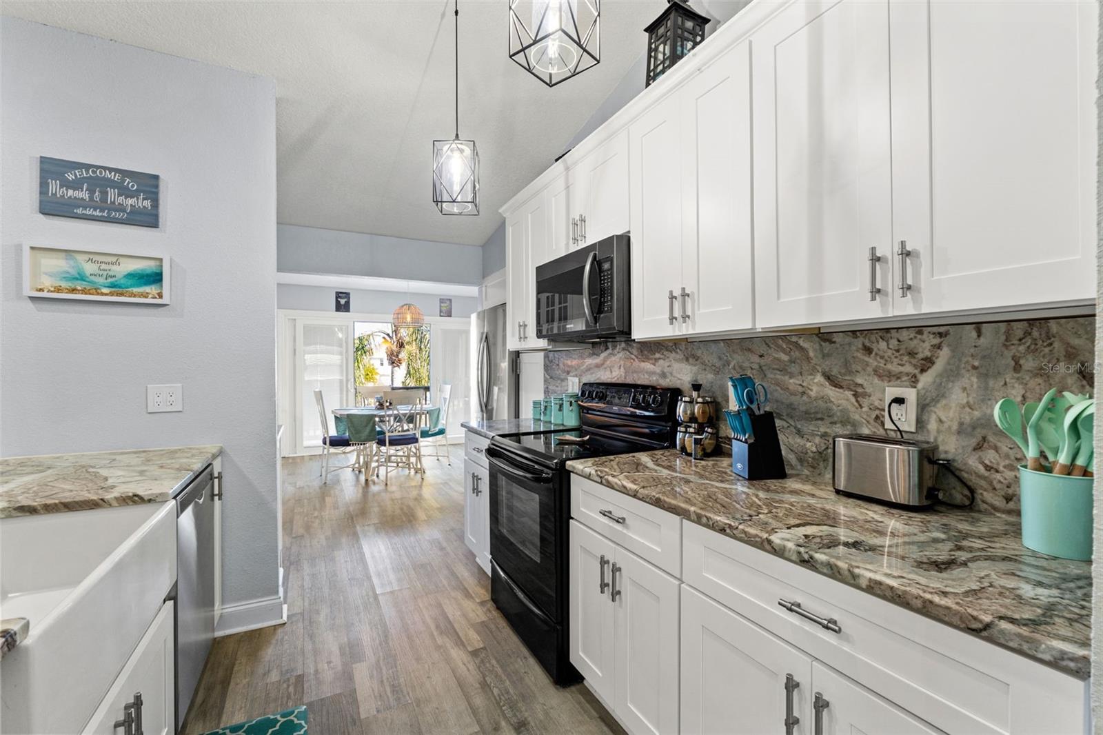 HERNANDO BEACH - Residential