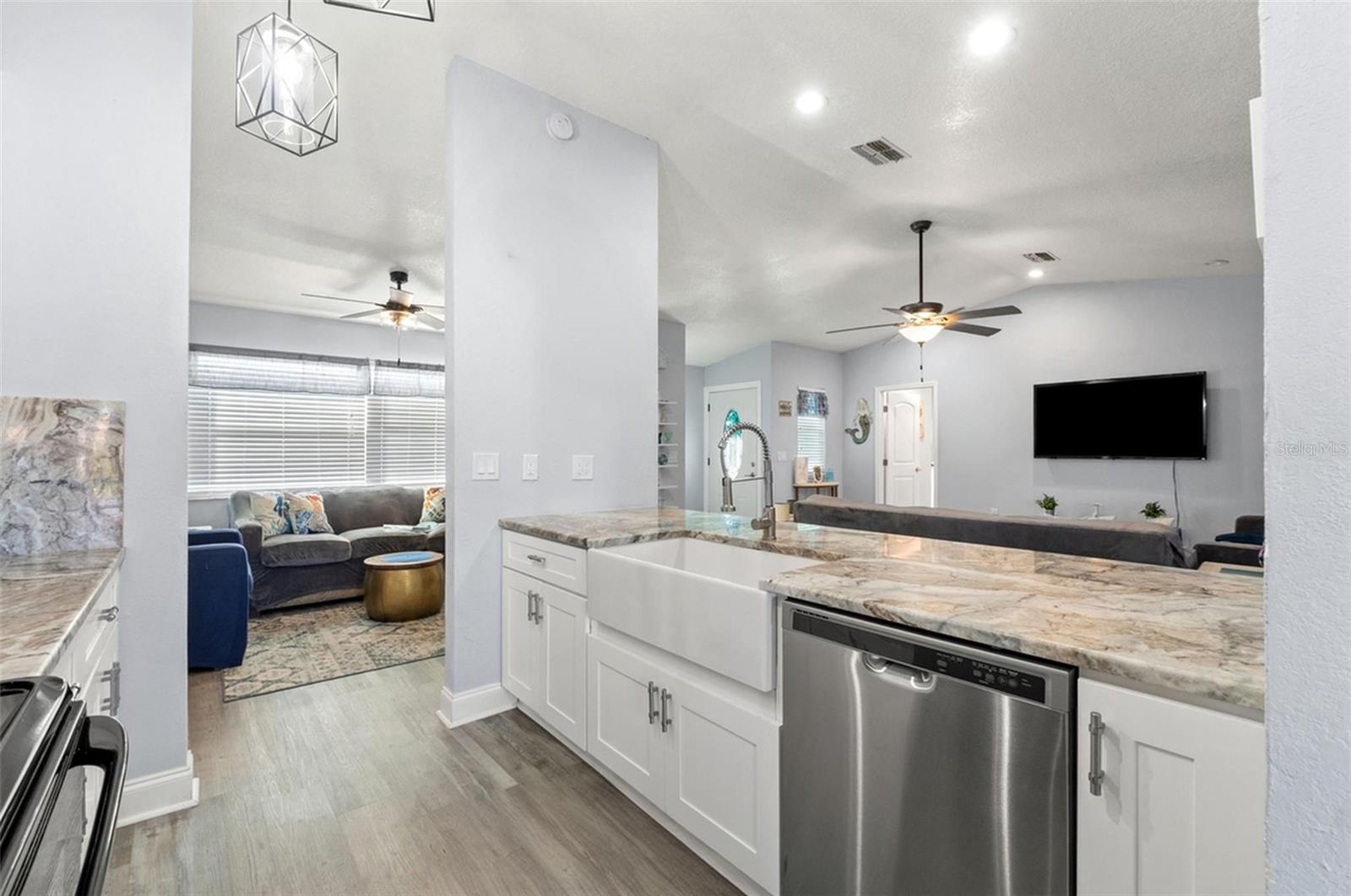 HERNANDO BEACH - Residential