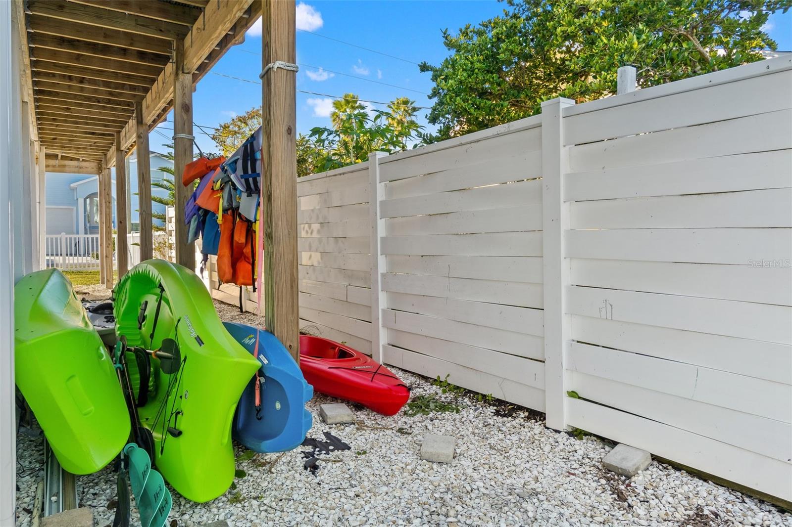 HERNANDO BEACH - Residential