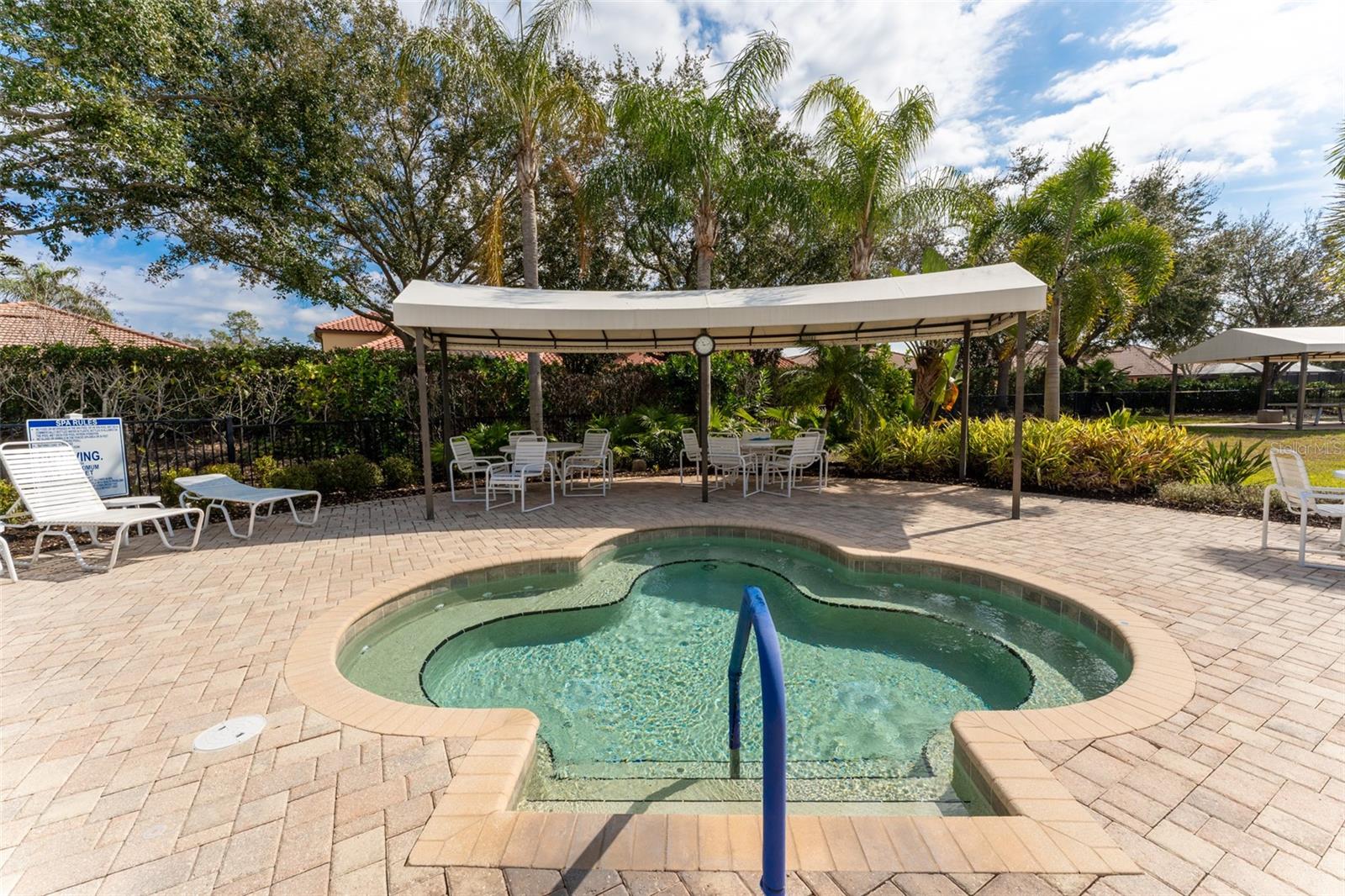 SOUTHSHORE FALLS PH 1 - Residential