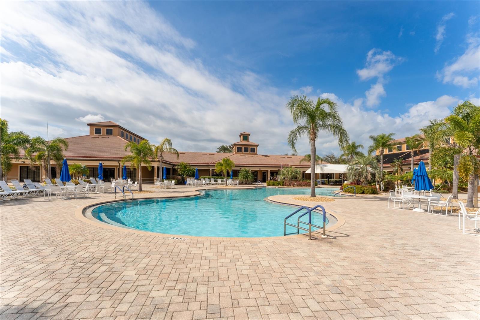 SOUTHSHORE FALLS PH 1 - Residential