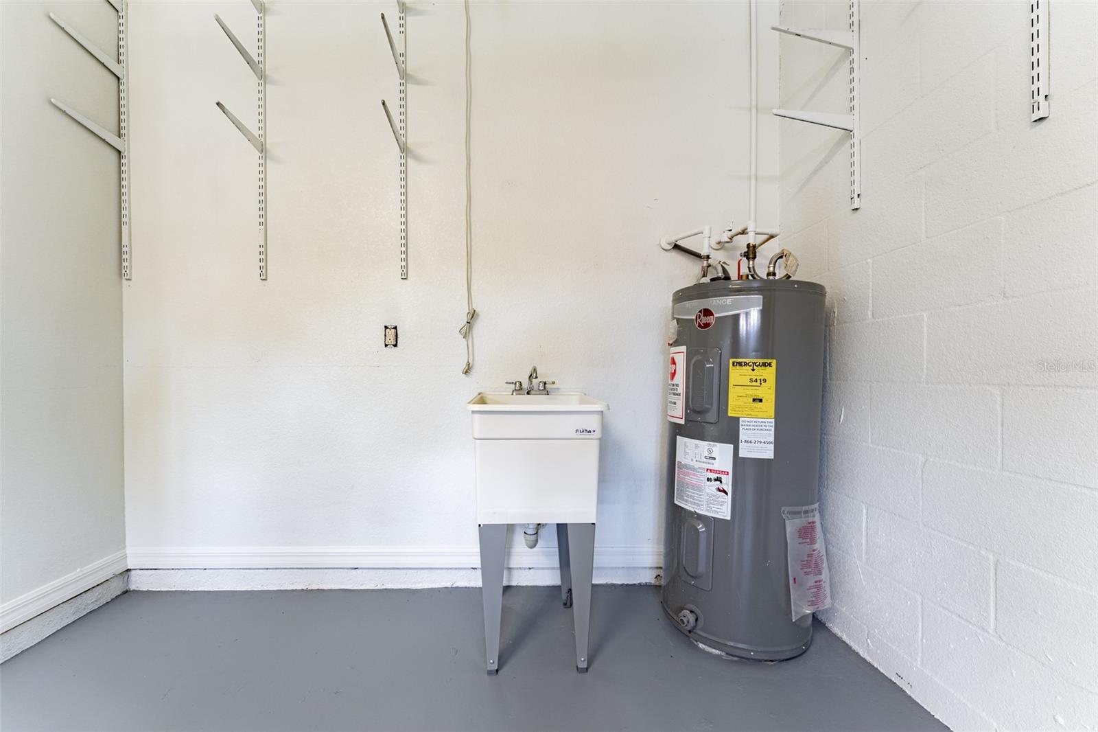 SOUTHSHORE FALLS PH 1 - Residential