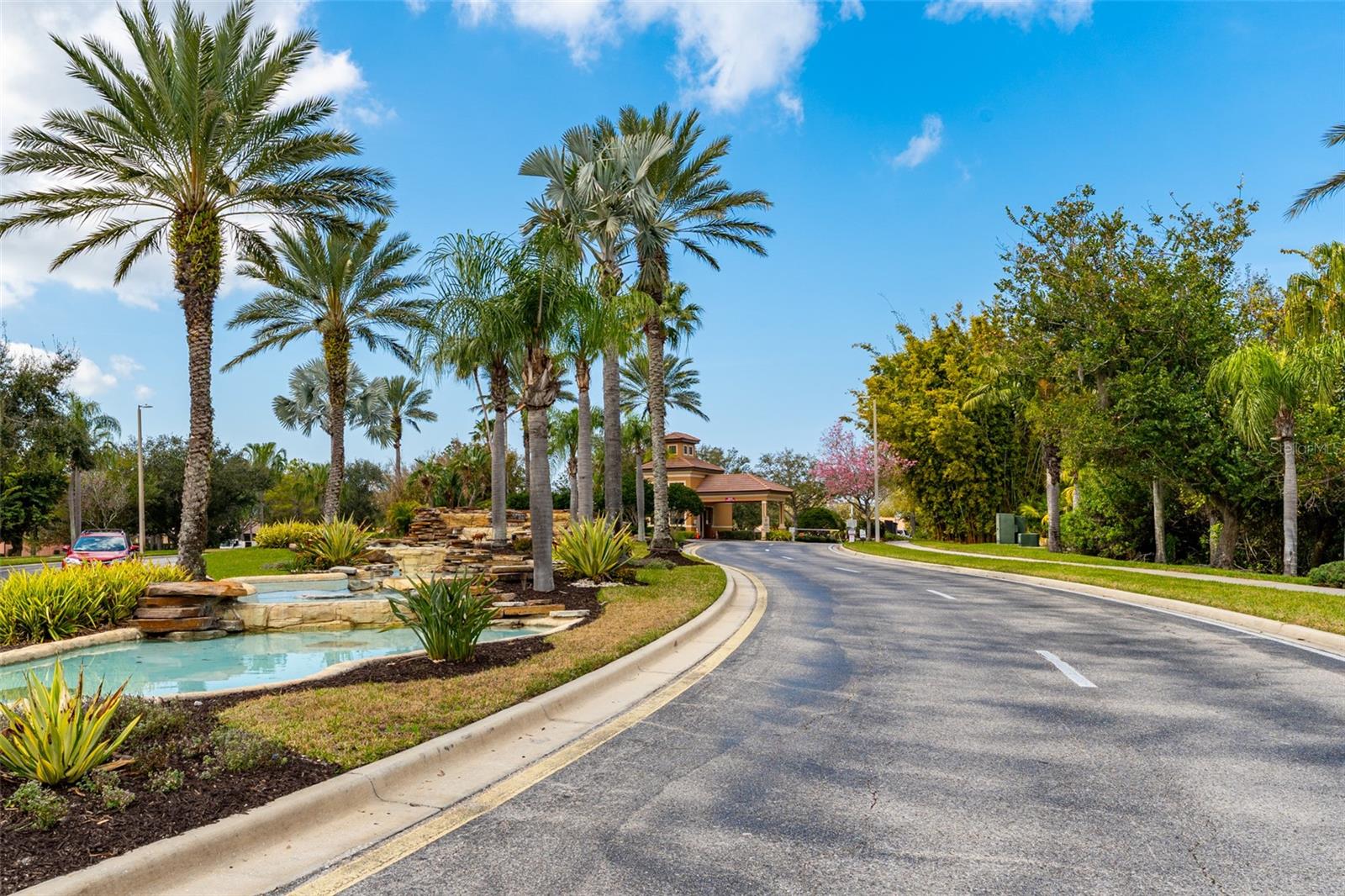 SOUTHSHORE FALLS PH 1 - Residential