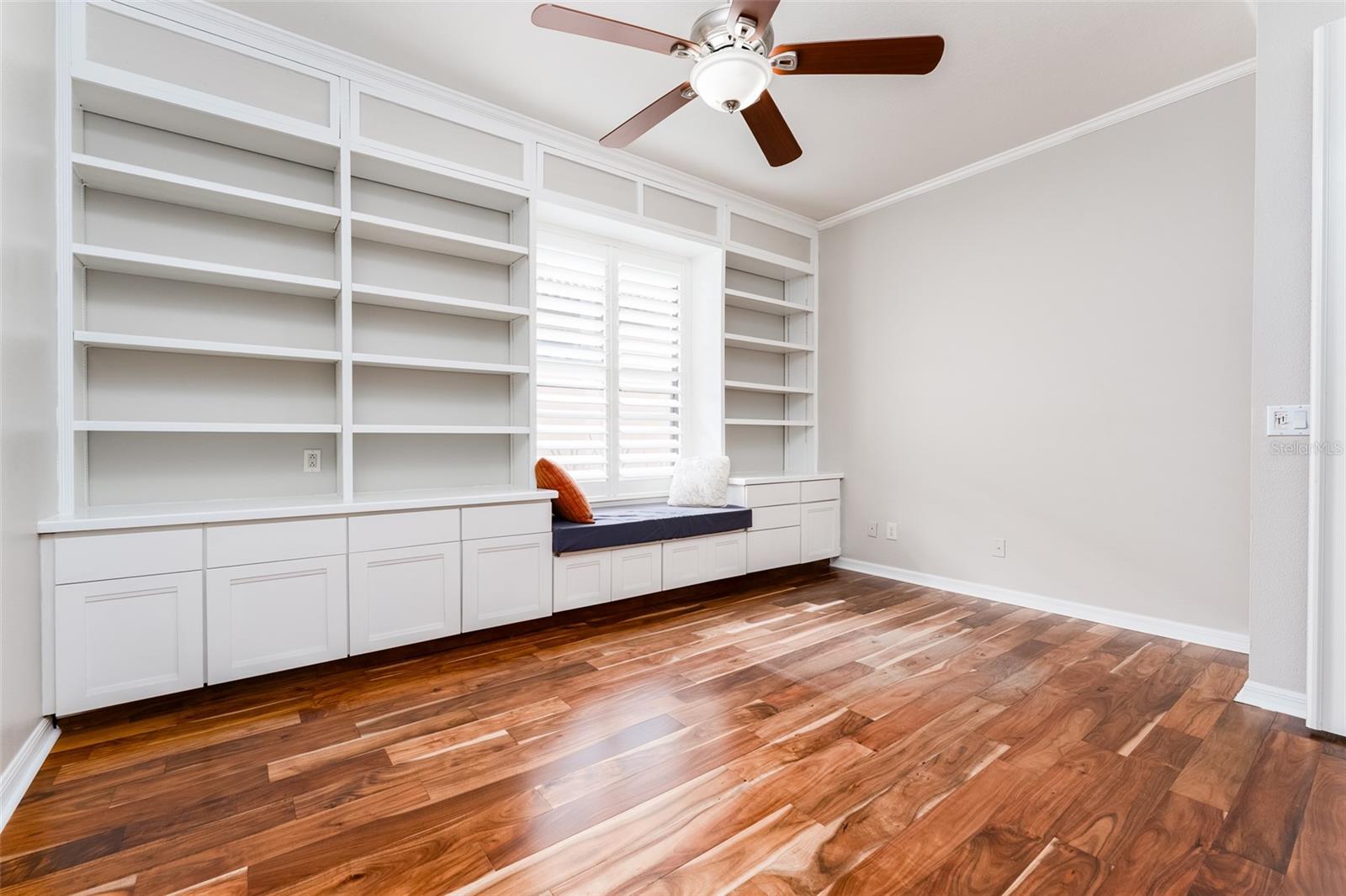 SOUTHSHORE FALLS PH 1 - Residential