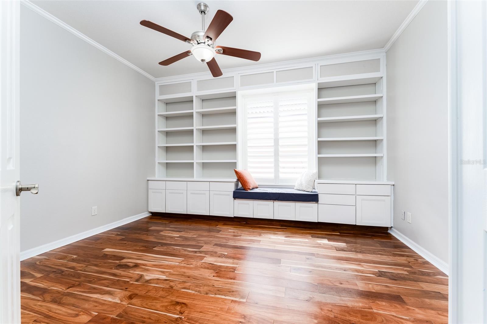 SOUTHSHORE FALLS PH 1 - Residential