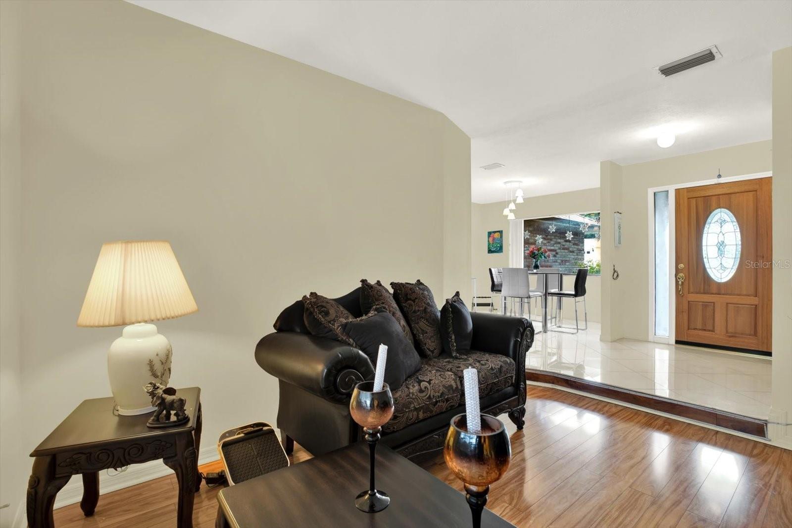 2808 BELLWOOD DRIVE