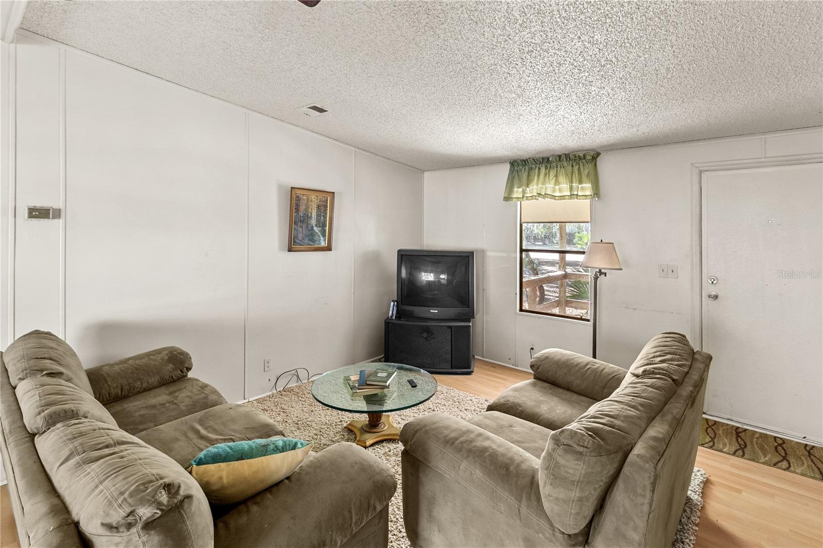 KERSHORES - Residential