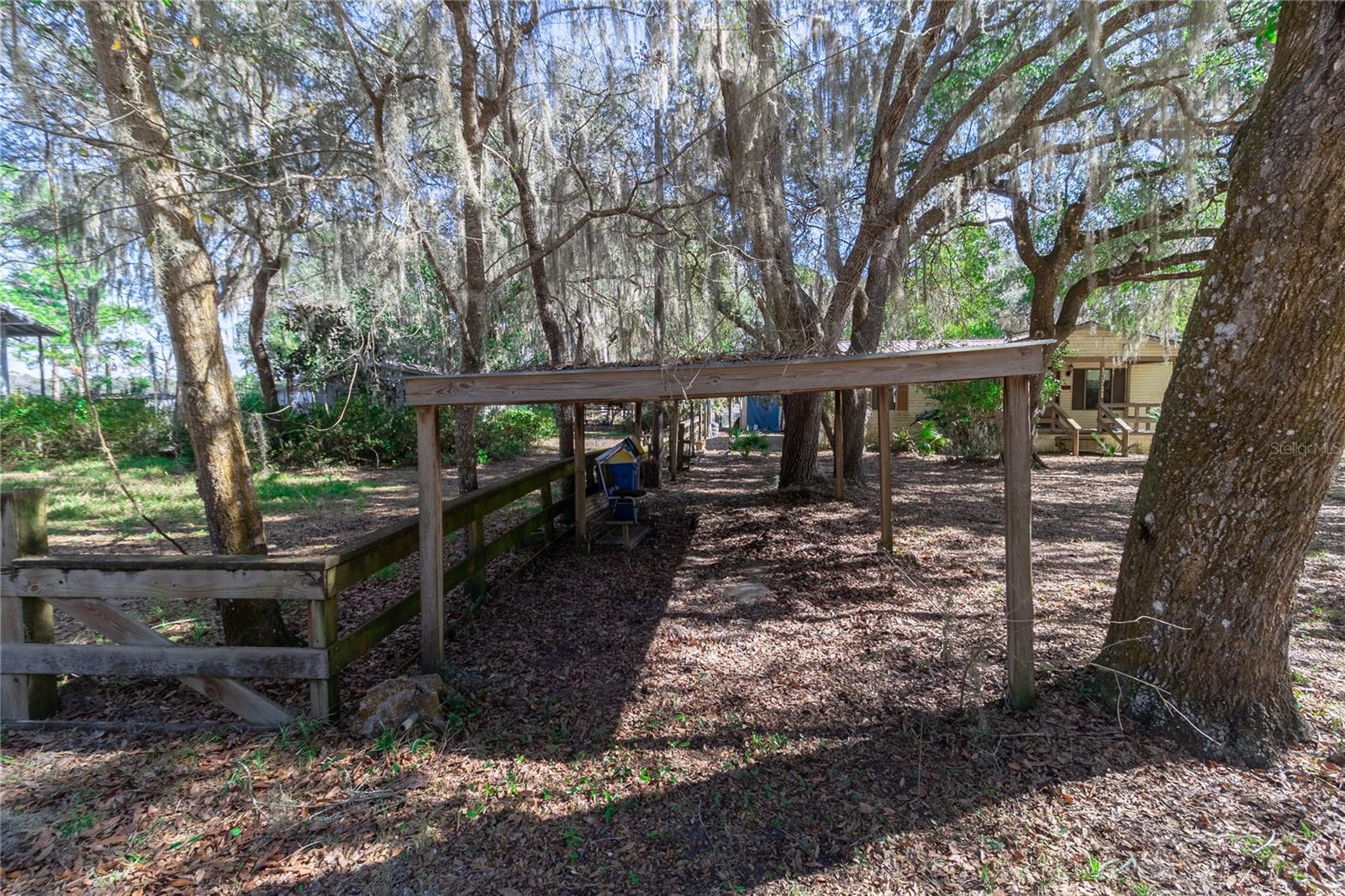 KERSHORES - Residential