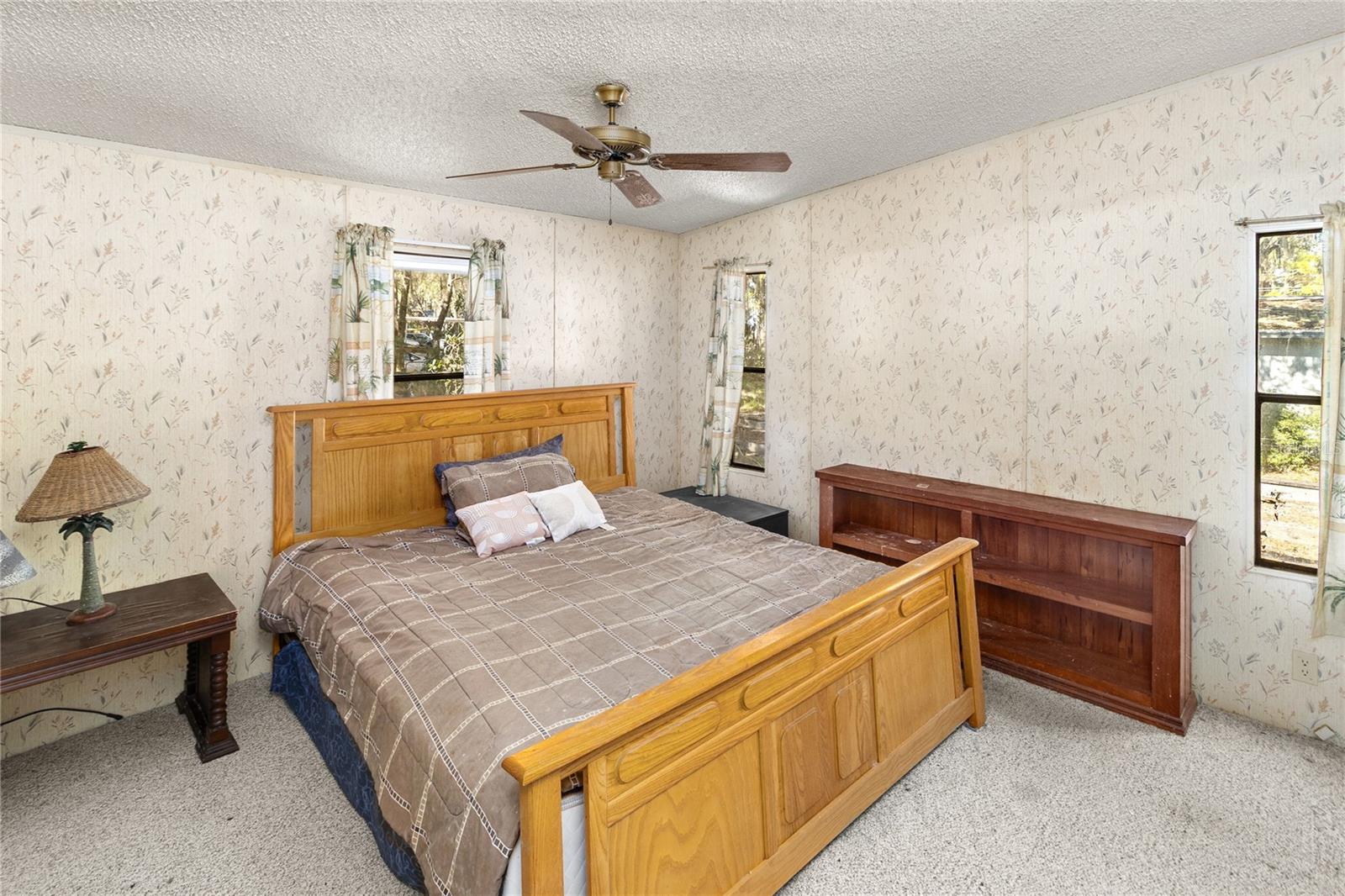 KERSHORES - Residential