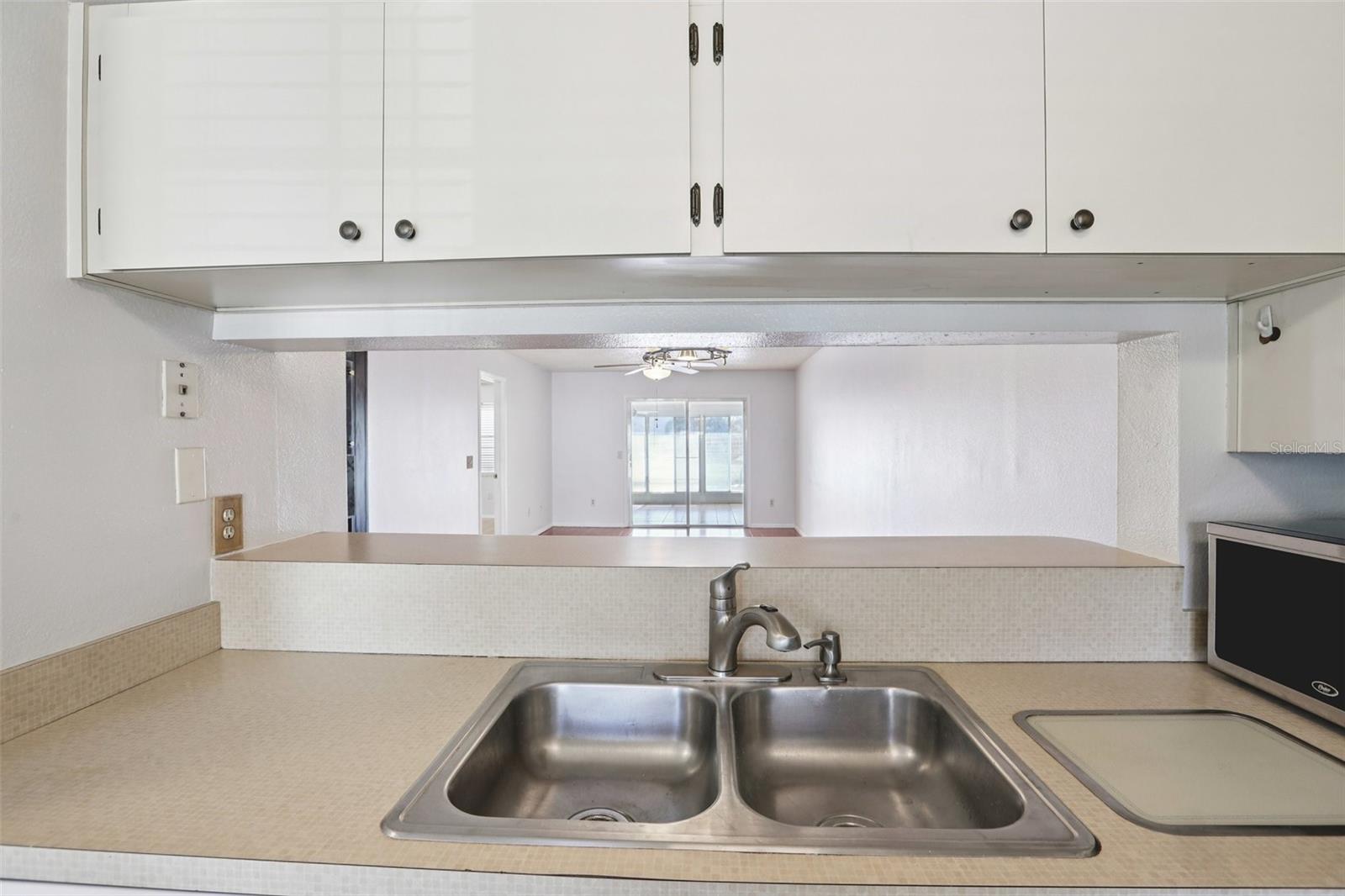 BAY TOWNE WEST - Residential