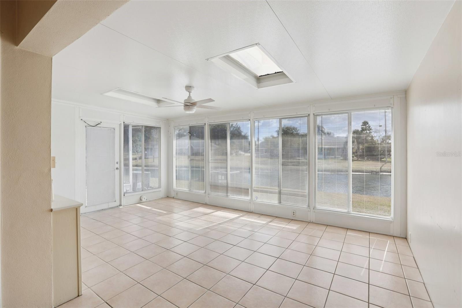 BAY TOWNE WEST - Residential