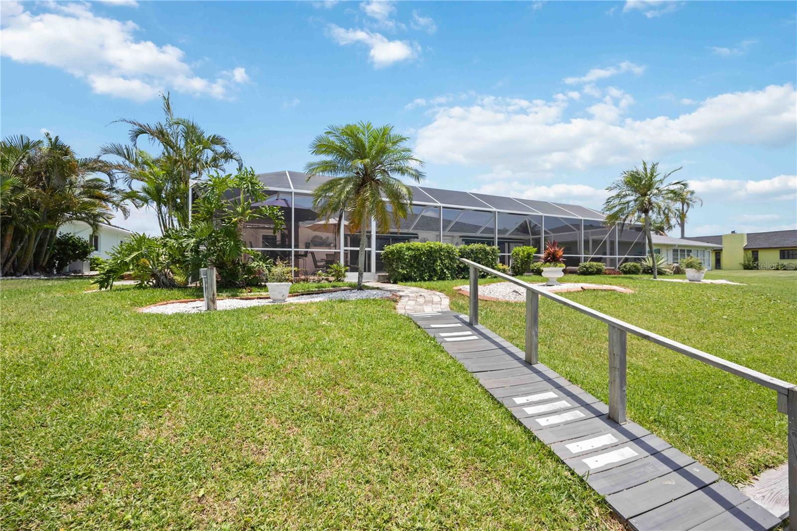 VENICE GARDENS SEC 2 - Residential