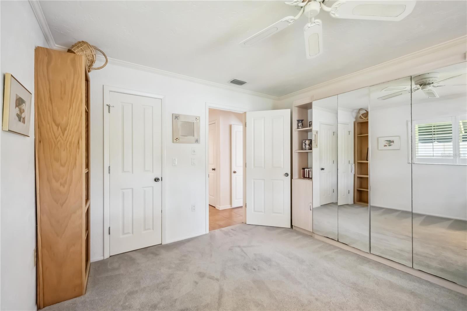 VENICE GARDENS SEC 2 - Residential