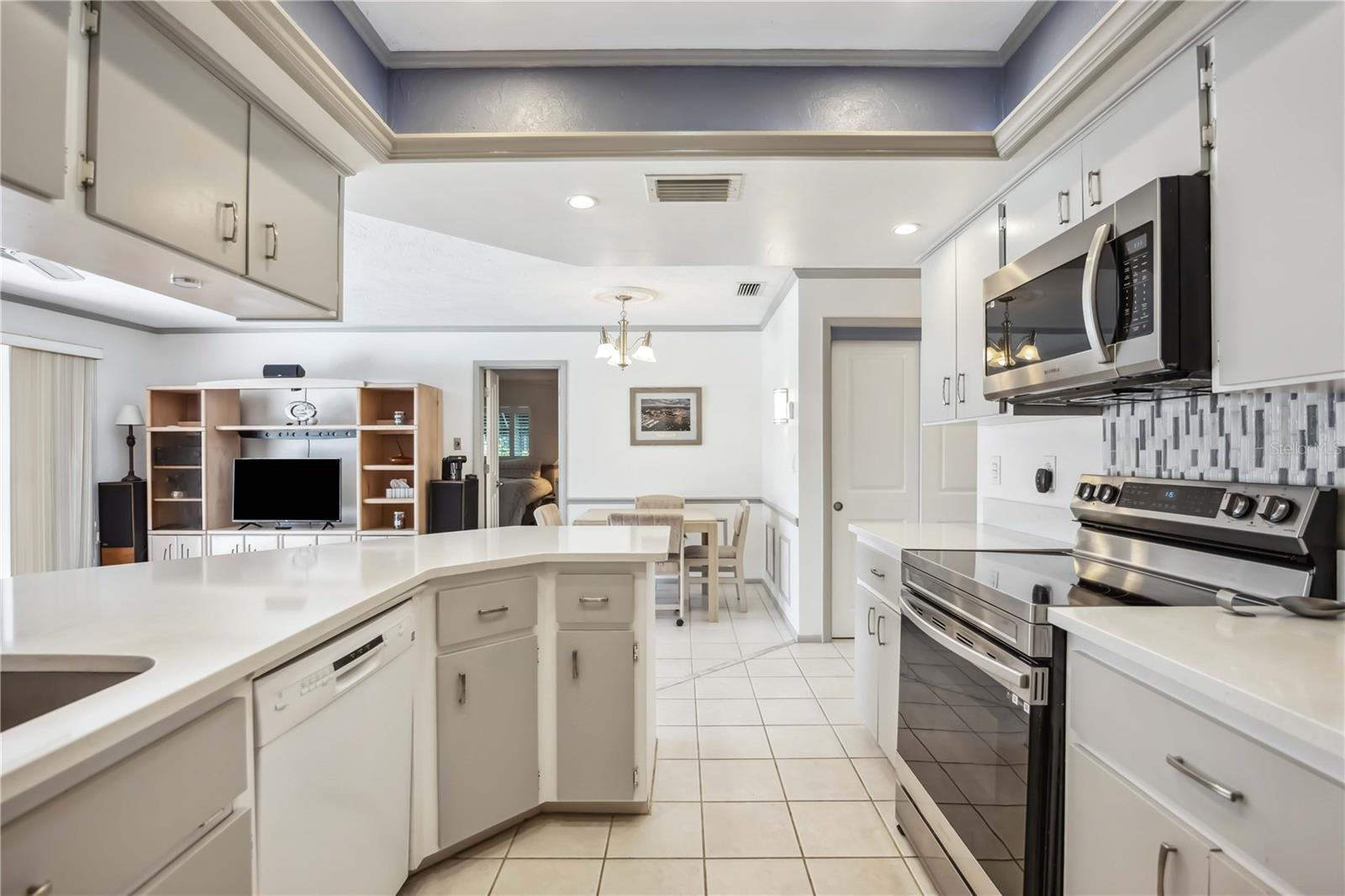 VENICE GARDENS SEC 2 - Residential